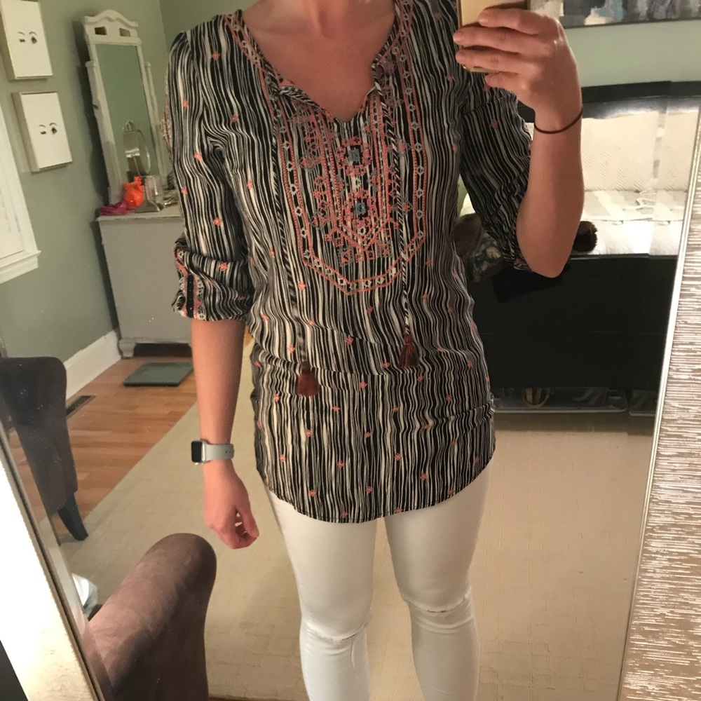 Embroidered dress/tunic